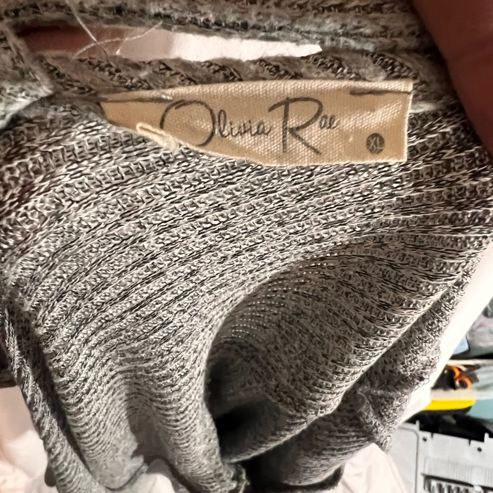 Cute gray tunic - Picture 3 of 3
